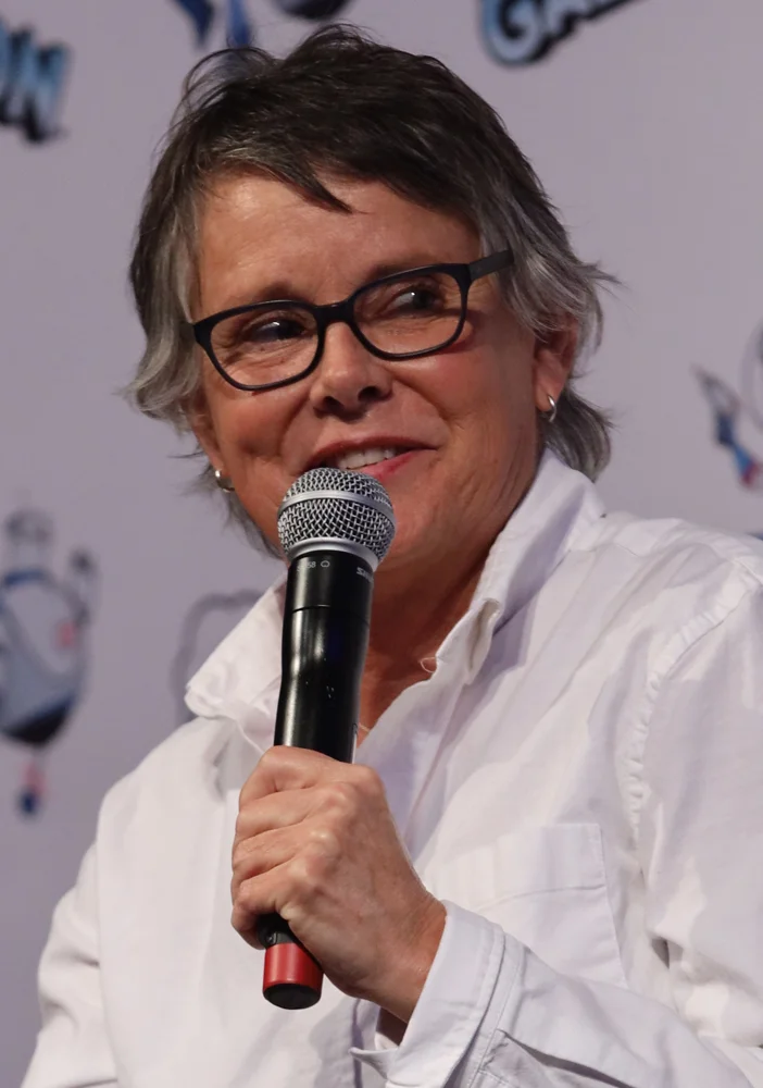 Amanda Bearse portrait