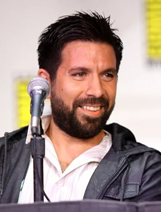 Joshua Gomez portrait