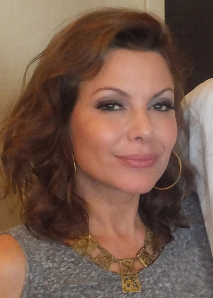 Kari Wuhrer portrait