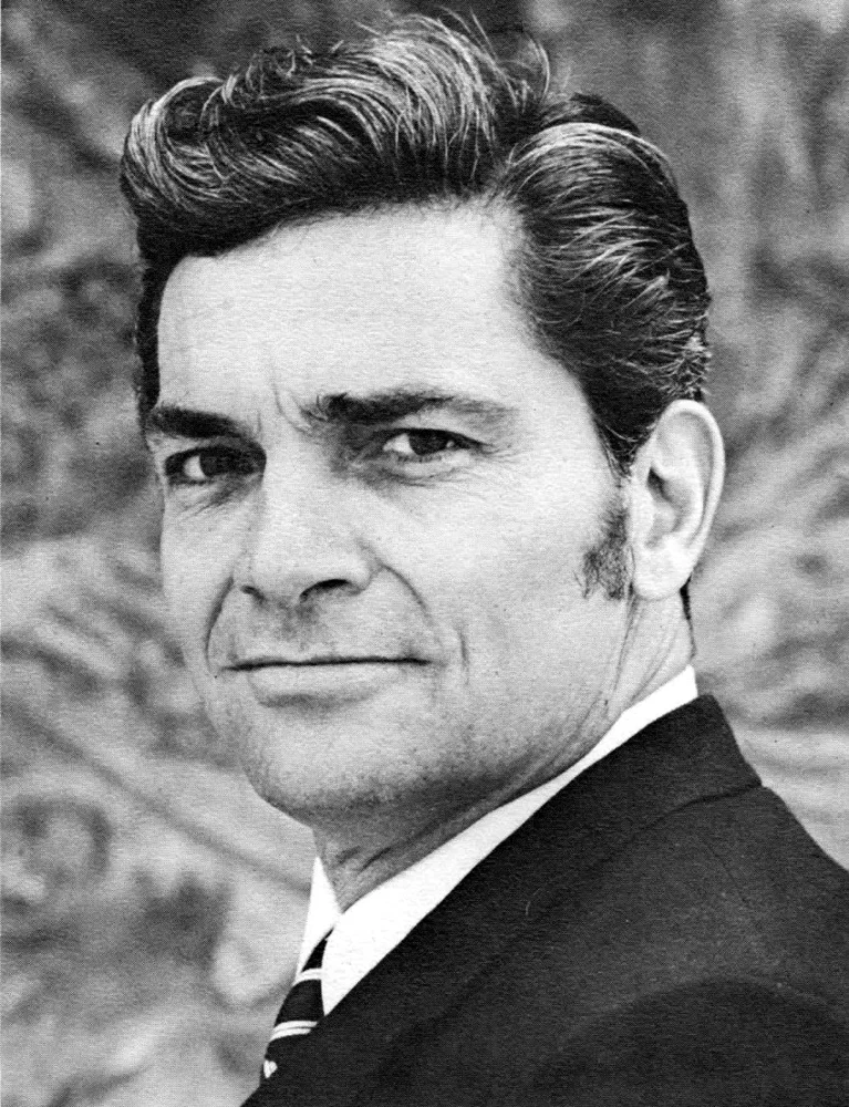 Larry Pennell portrait
