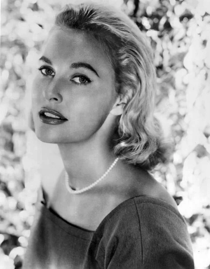 Lola Albright portrait