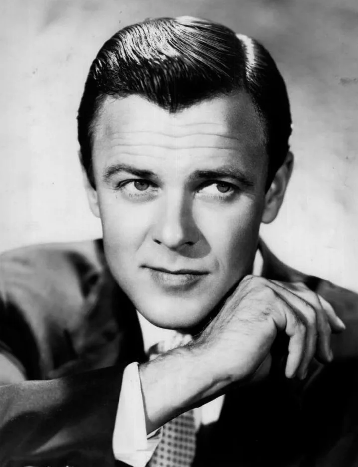 Robert Sterling portrait