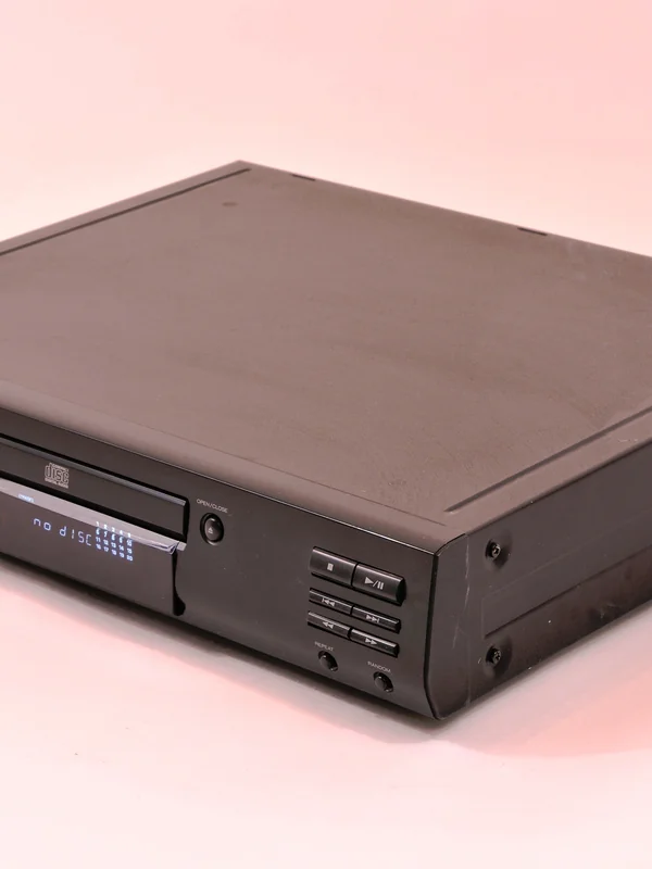 Compact Disc Player (Consumer)