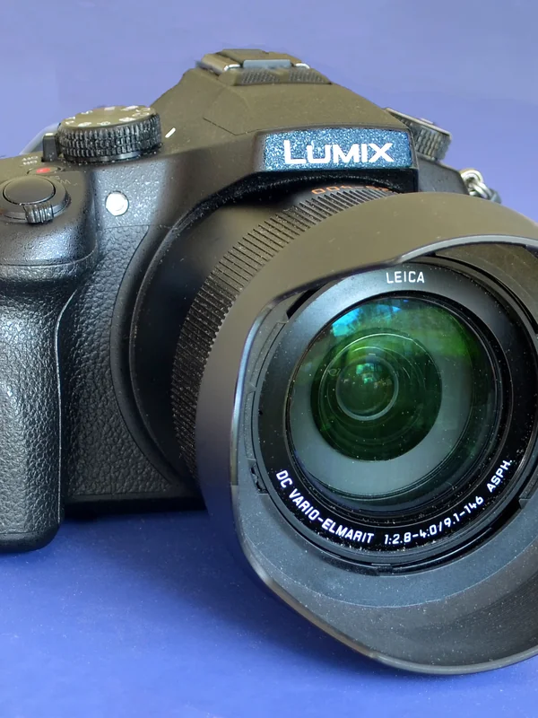 Digital Camera (Consumer)