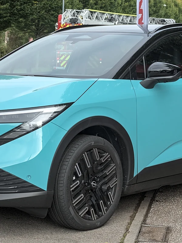 Electric Vehicle Mass Market (Nissan Leaf)