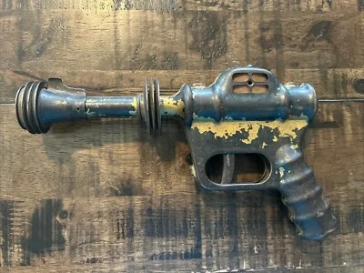 Buck Rogers Atomic Pistol